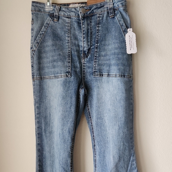 LOVE CULT DENIM Classic Blue Flare Leg High Rise Jeans Sz 5 Y2K retro NWT - Picture 3 of 16